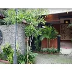 Nida Rooms Legian Waterboom Ball